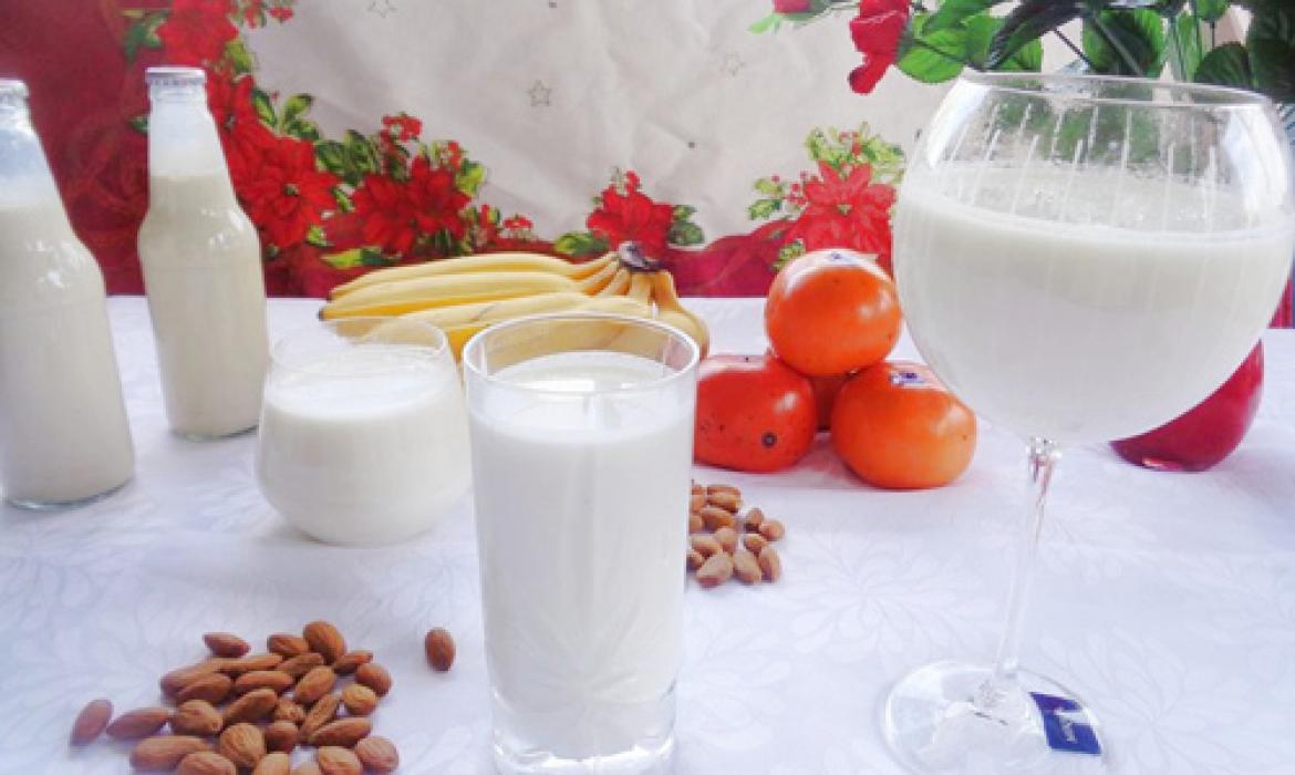 Cách làm sữa hạnh nhân ngon và bổ dưỡng