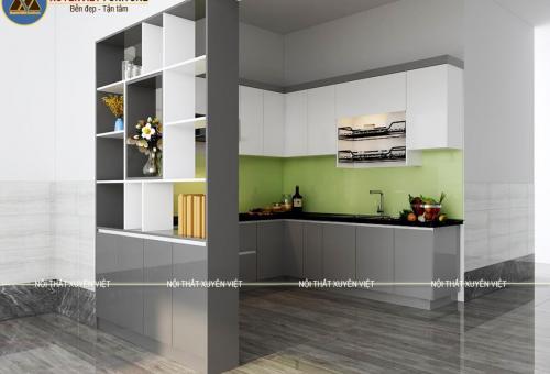 Mẫu tủ bếp hiện đại có kệ trang trí, ti vi chị Tâm - Bến Tre