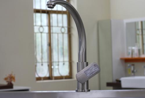 Vòi rửa bát inox mờ cao cấp V 2232P7-LS