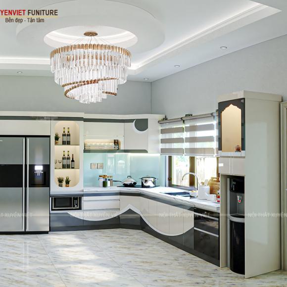 Mẫu tủ bếp có cửa sổ hiện đại nhà anh Dũng - Đà Lạt