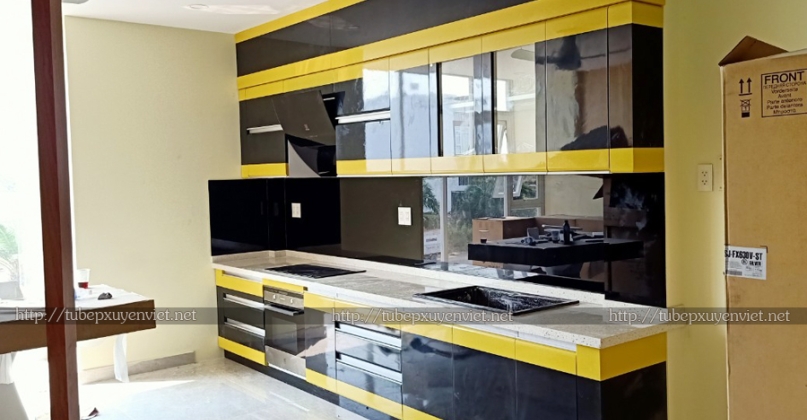 Tủ bếp hiện đại kịch trần nhà anh Thiện - Nhà bè, HCM